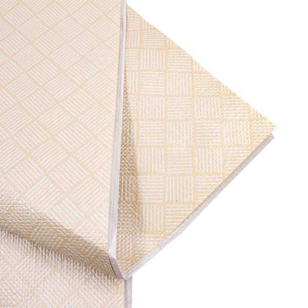 25 Tovaglie goffrate in carta Ideal-party 100x100 lines sabbia 2 25 Tovaglie goffrate in carta Ideal-party 100x100 lines sabbia - immagine 2